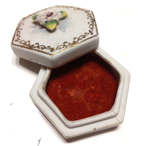 Vintage Hand Painted Porcelain Trinket Box Occupied Japan Floral Hexagon FLAW - Picture 3 of 5